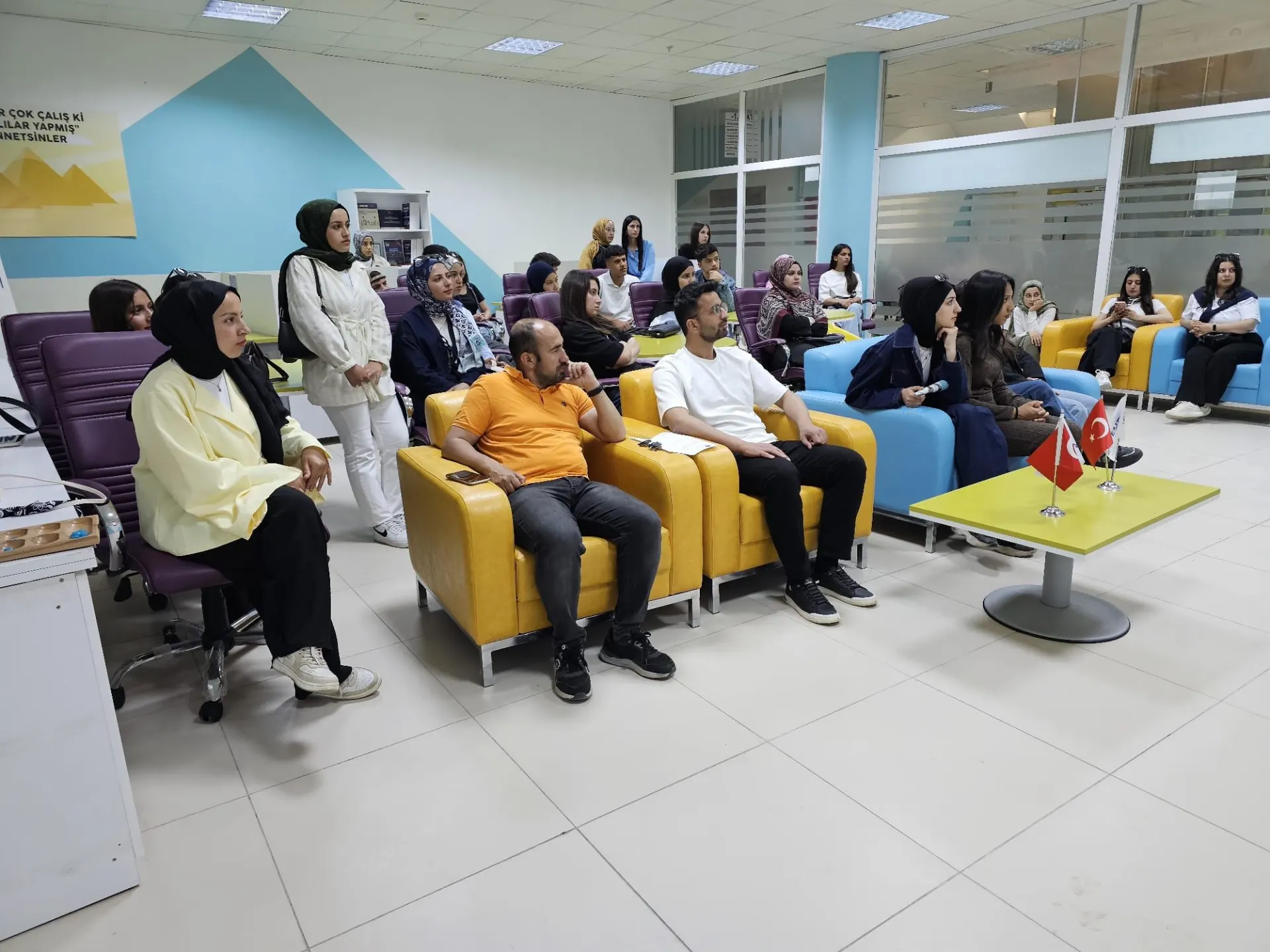 Siirt Şirvan Anadolu Lisesi Öğrencilerinden Van Teknokent’e Ziyaret
