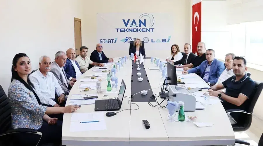 Van YYÜ Teknokent Genel Kurulu Tamamlandı: Yönetim Güven Tazeledi