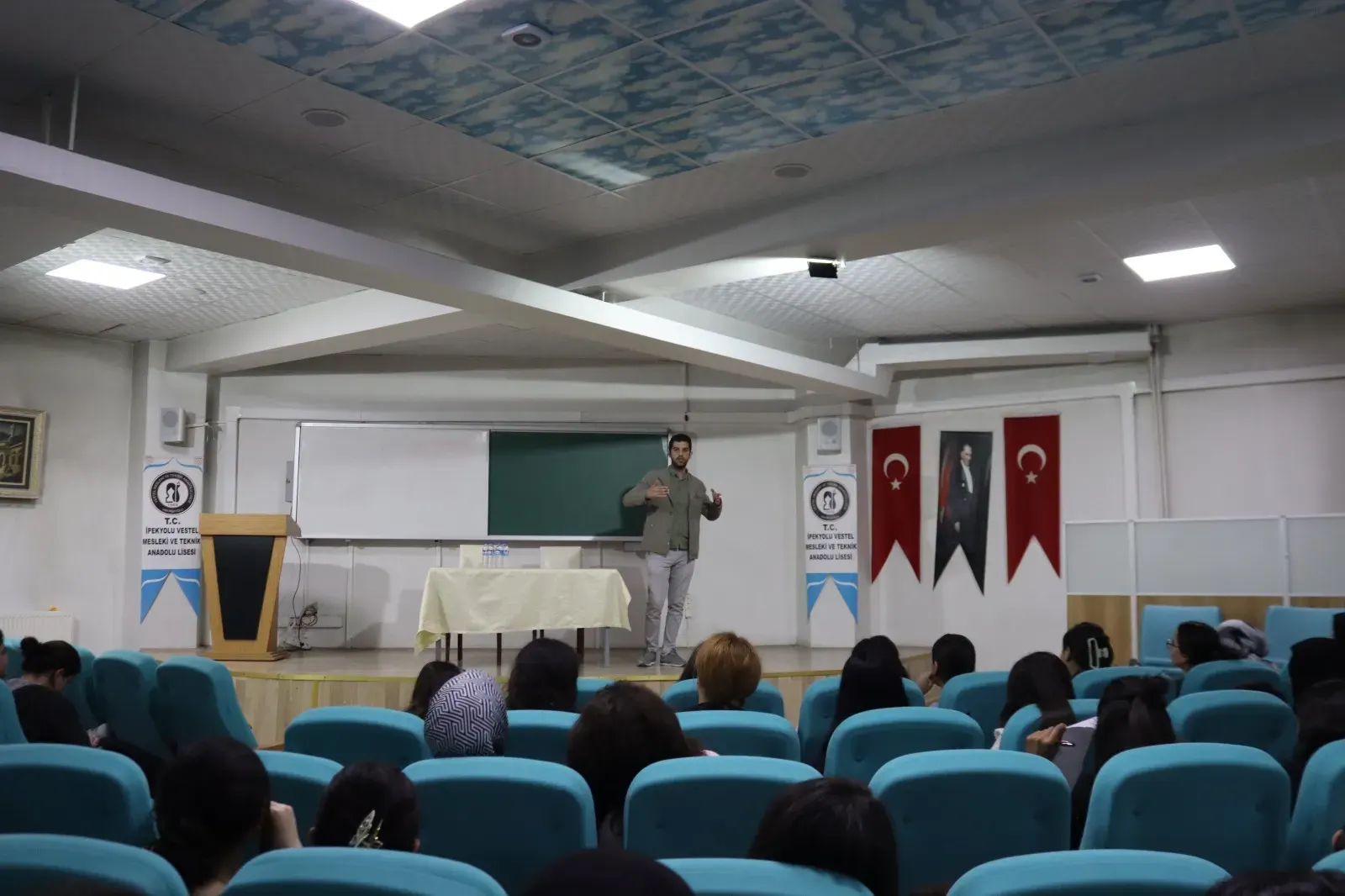 Vestel Mesleki ve Teknik Anadolu Lisesi Kariyer Günleri Kapsamında Teknoloji ve Girişimcilik Sohbeti