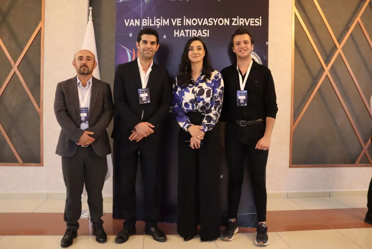 Van TSO , TOBB Van Genç Girişimciler Kurulu, Van Teknokent, Van Yüzüncü Yıl Üniversitesi, Doğu Anadolu Kalkınma Ajansı ve İnnovan Girişimcilik Merkezi Van Bilişim ve İnovasyon Zirvesi