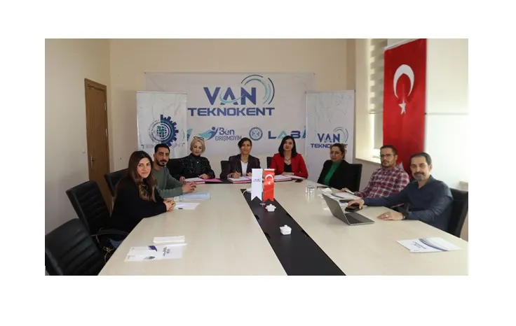 Van Teknokent ve Van YYÜ Meslek Yüksekokulu Arasında İş Birliği Protokolü İmzalandı!
